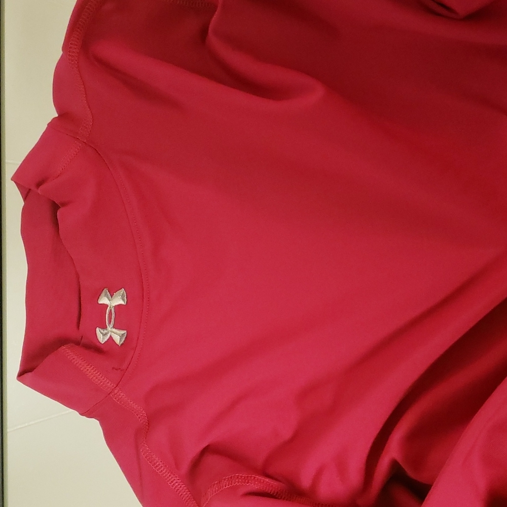 🚩NEW UNDER ARMOUR WOMEN S/M